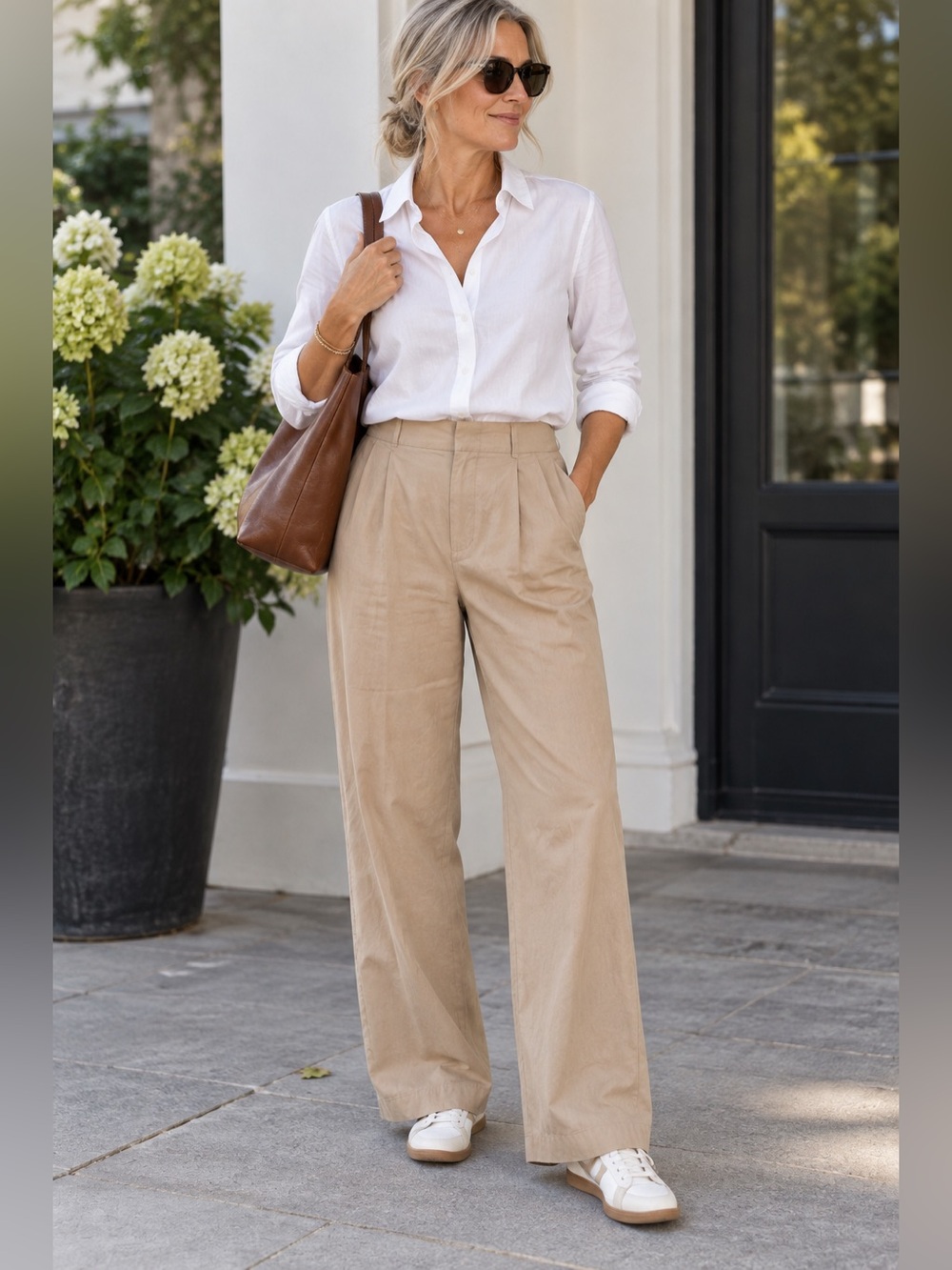GAP women's softsuit trouser tan size 6